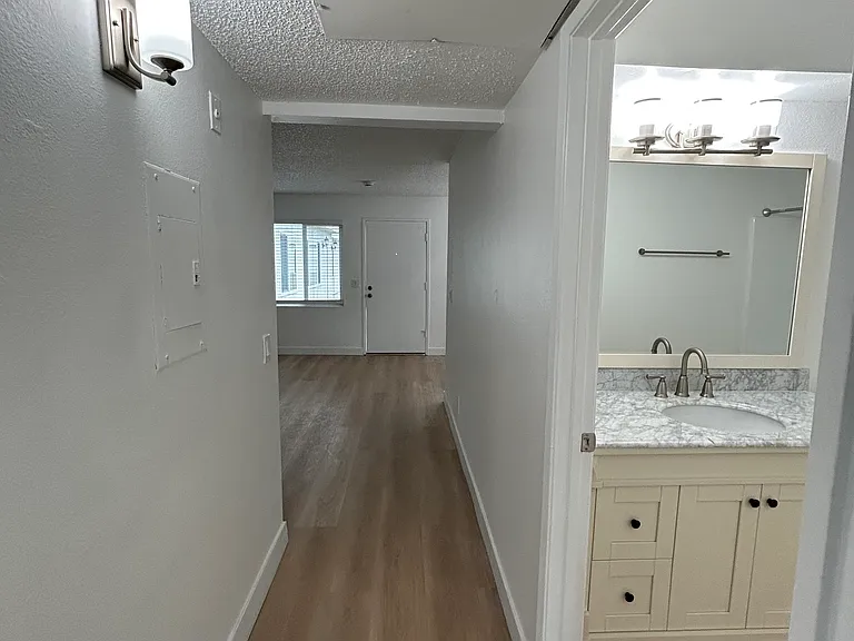 Norwalk Terrace Apartments — Photo 25