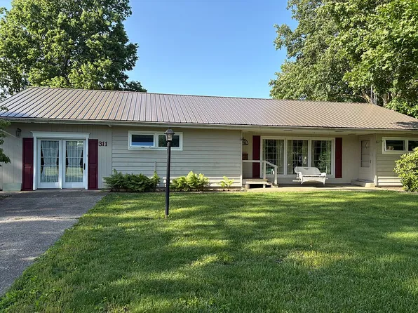 311 W Main St, Arcola, IL 61910