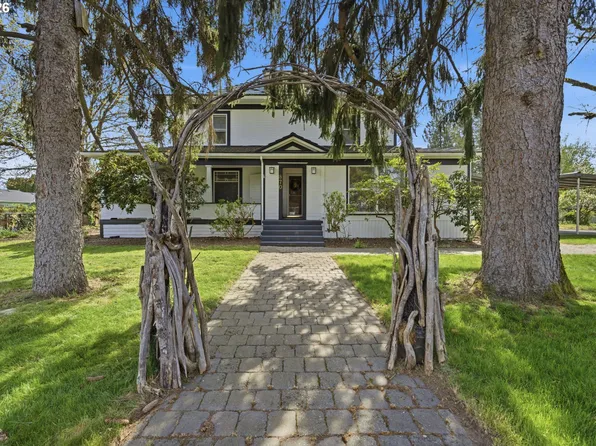 870 NW Garibaldi St, Hillsboro, OR 97124