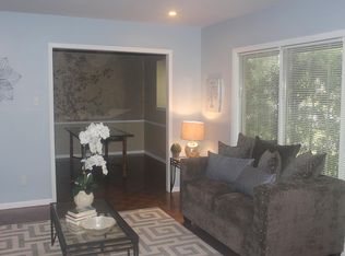 5203 Queensloch Dr, Houston, TX 77096