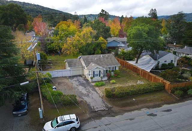 1st image of 16514 Marchmont Dr