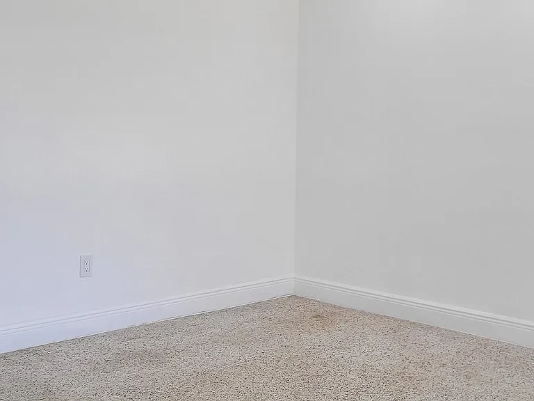 10472 SW 46th St — Photo 31