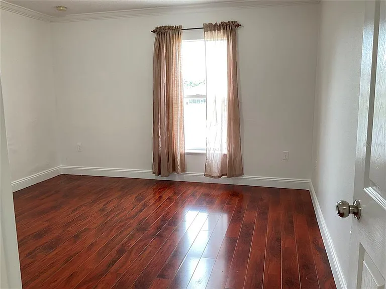 10318 Laxton St — Photo 16