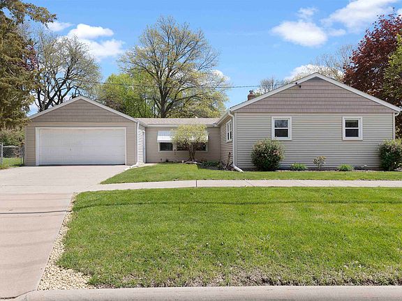2nd image of 2023 Crestwood Ave