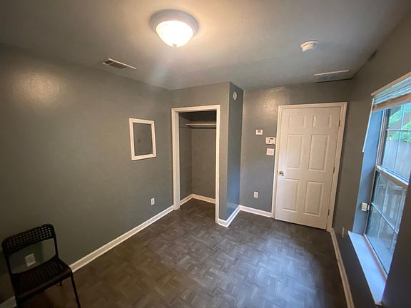 4th image of 2719 Lake Munson St #B