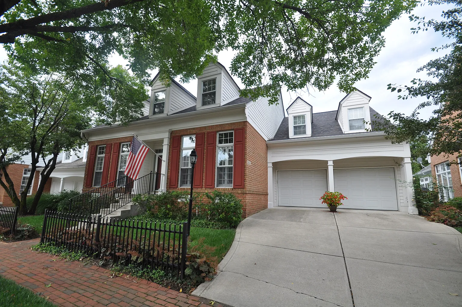8064 Lynch Ln photo 1