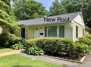 153 S Spring St, Falls Church, VA 22046