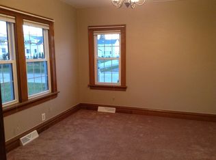 1932 E Leroy Ave, Saint Francis, WI 53235