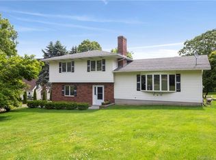 337 Brushy Plain Rd, Branford, CT 06405