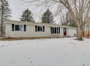 N1351 Clover Rd, Genoa City, WI 53128