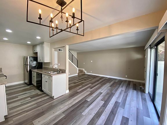 5th image of 1266 Landsburn Cir