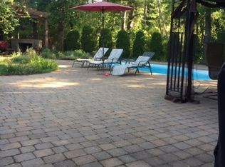 28 Wellington Ln, Duxbury, MA 02332