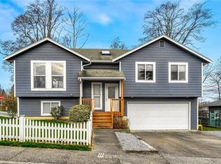 2076 Kiwi Dr, Ferndale, WA 98248