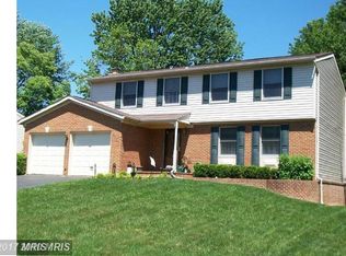3330 Pickwick Ln, Woodbridge, VA 22192