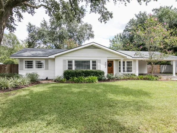 203 Kim Dr, Lafayette, LA 70503