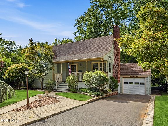 2nd image of 428 Redmond Avenue