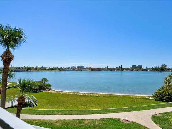 7872 Sailboat Key Blvd S APT 203, South Pasadena, FL 33707
