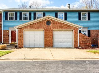 1202 Dalmally Ct, Hurstbourne, KY 40222