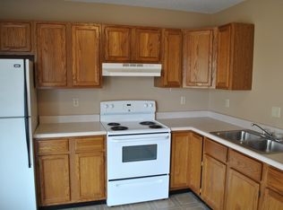 425 S Elm St, Cameron, MO 64429