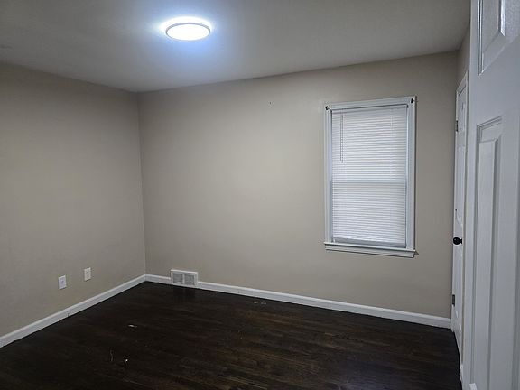5th image of 865 Sherbourne St