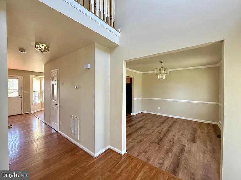 6002 Bush Ct — Photo 8