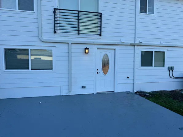 17902 48th Ave S, Seattle, WA 98188