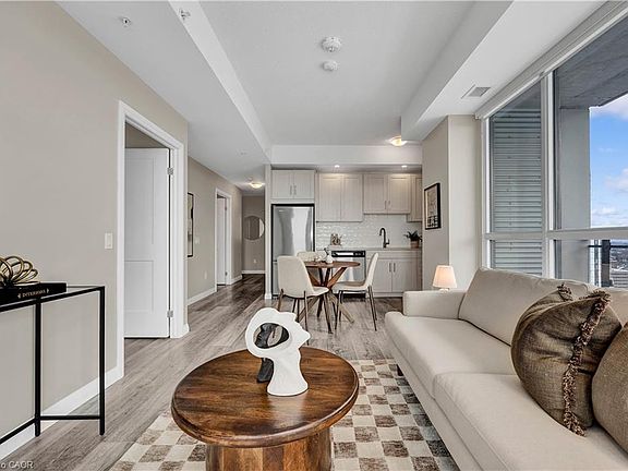4th image of 60 Charles St W #2705