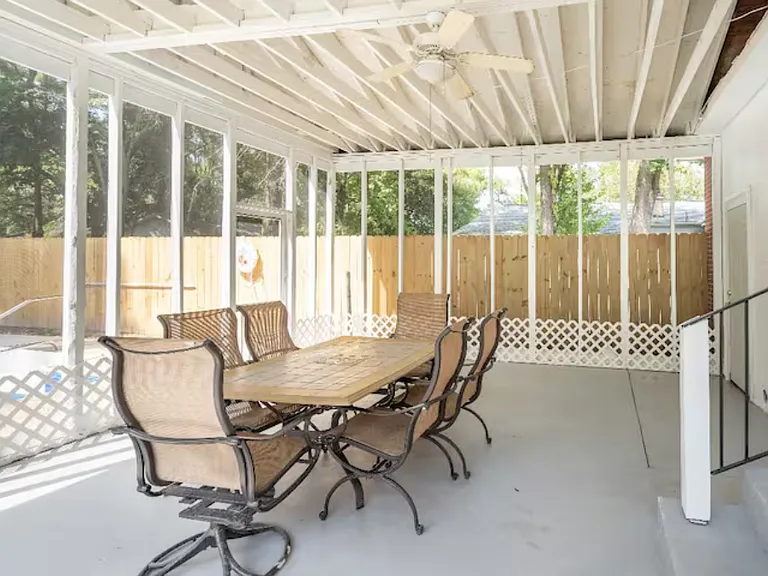 7049 Midland Dr — Photo 23