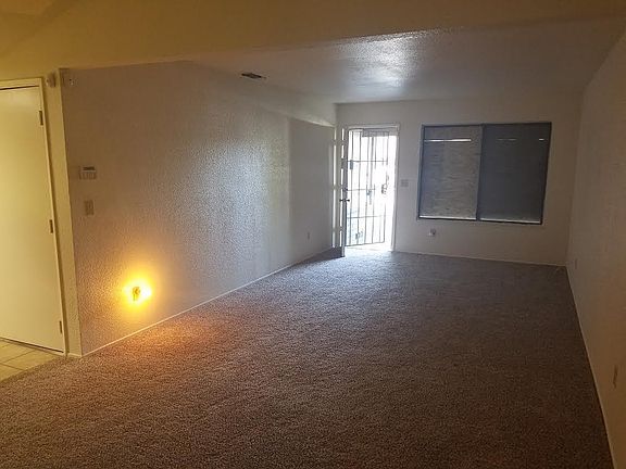 3rd image of 3747 Lenore Way