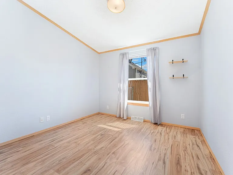 2019 S Fox St — Photo 13