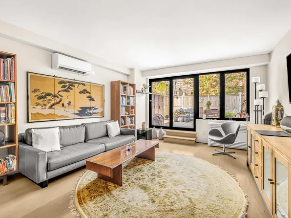 175 West 95th Street image 3 of 17