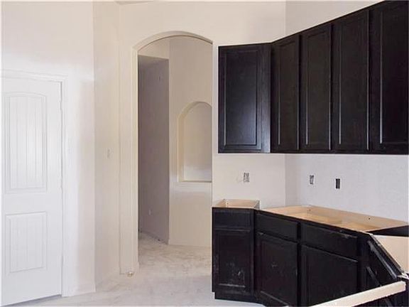 3rd image of 22583 Range Haven Ln