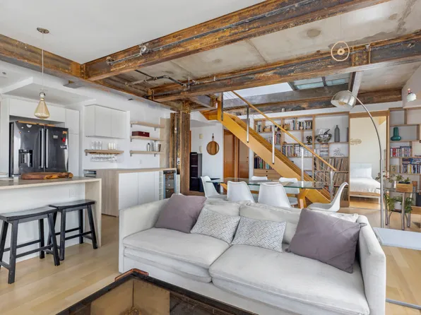 446 Kent Avenue image 2 of 12