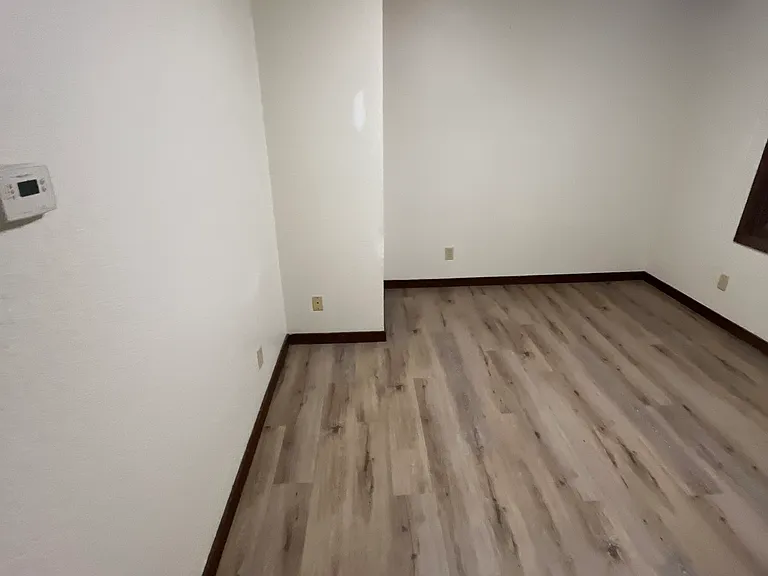 1430 Thomas Pl #1/2 — Photo 11