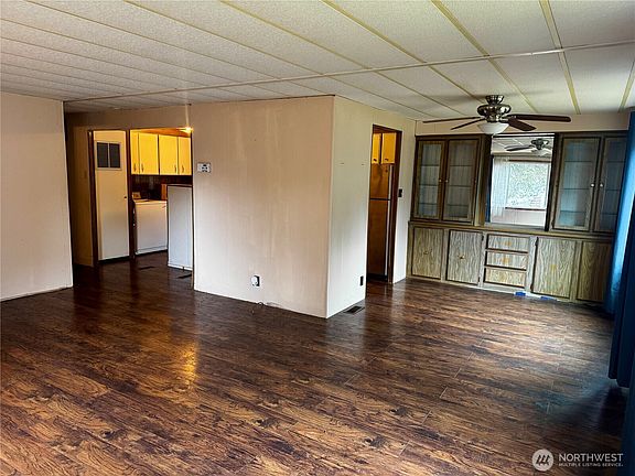 4th image of 20501 31st Drive SE