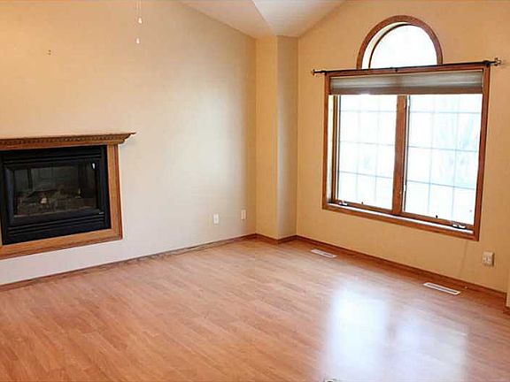 4th image of 114 48th St W
