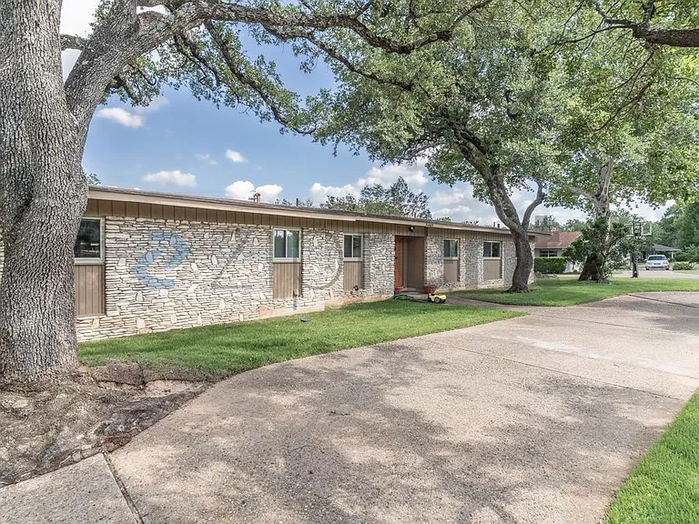 6501 Mesa Dr — Photo 29