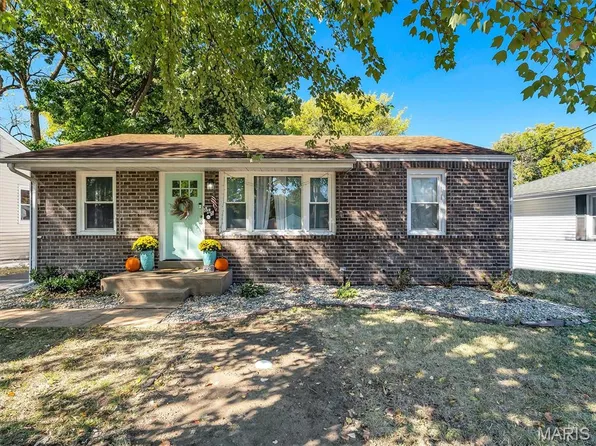 865 Boone St, Florissant, MO 63031