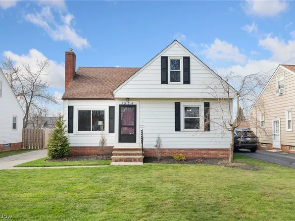 1534 Longwood Dr, Mayfield Heights, OH 44124