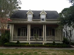 59 Eastlake Rd, Mount Pleasant, SC 29464