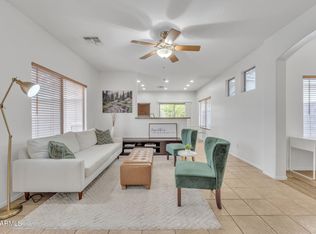 5206 W Desert Hills Dr, Glendale, AZ 85304