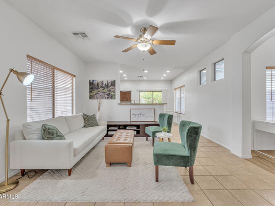5206 W DESERT HILLS Drive, Glendale, AZ 85304