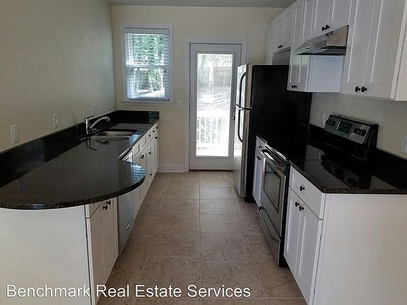 2nd image of 1343 Colonial Dr
