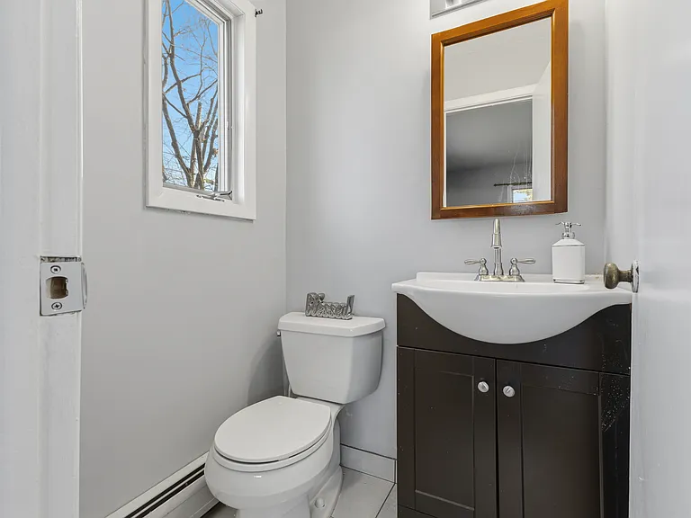 772 Arbor Rd — Photo 17