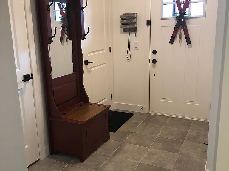 18 Beckwith Ln #104 — Photo 3