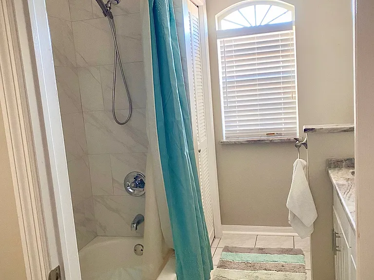 8116 Breton Cir — Photo 16