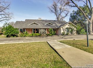 701 Ivy Ln, Terrell Hills, TX 78209