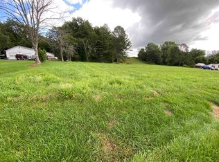 N Hancock St, Craigsville, VA 24430