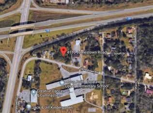 4113 Jamestown Rd, Moss Point, MS 39563