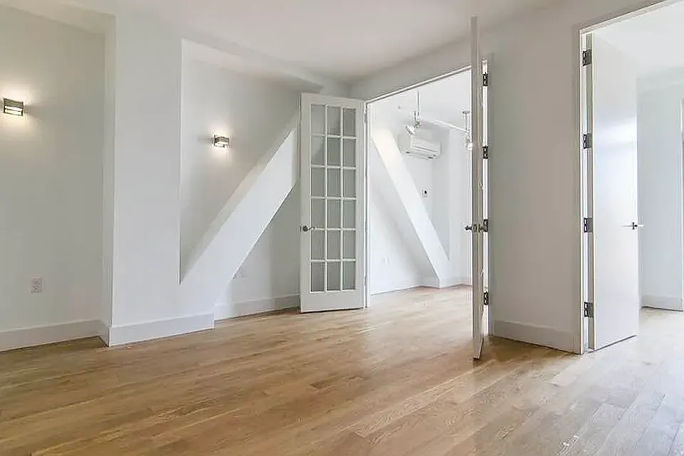 74 Maujer St #3E